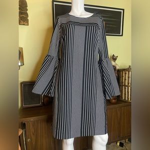 Ladies mod striped two tone bell sleeve midi dress retro contemporary modern
